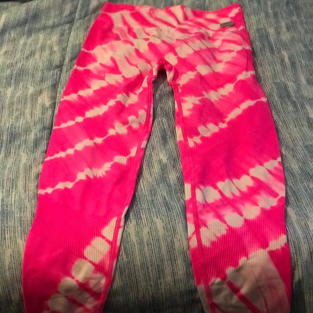 Victoria secret Pink & White Tye Dye Seamless Leggings